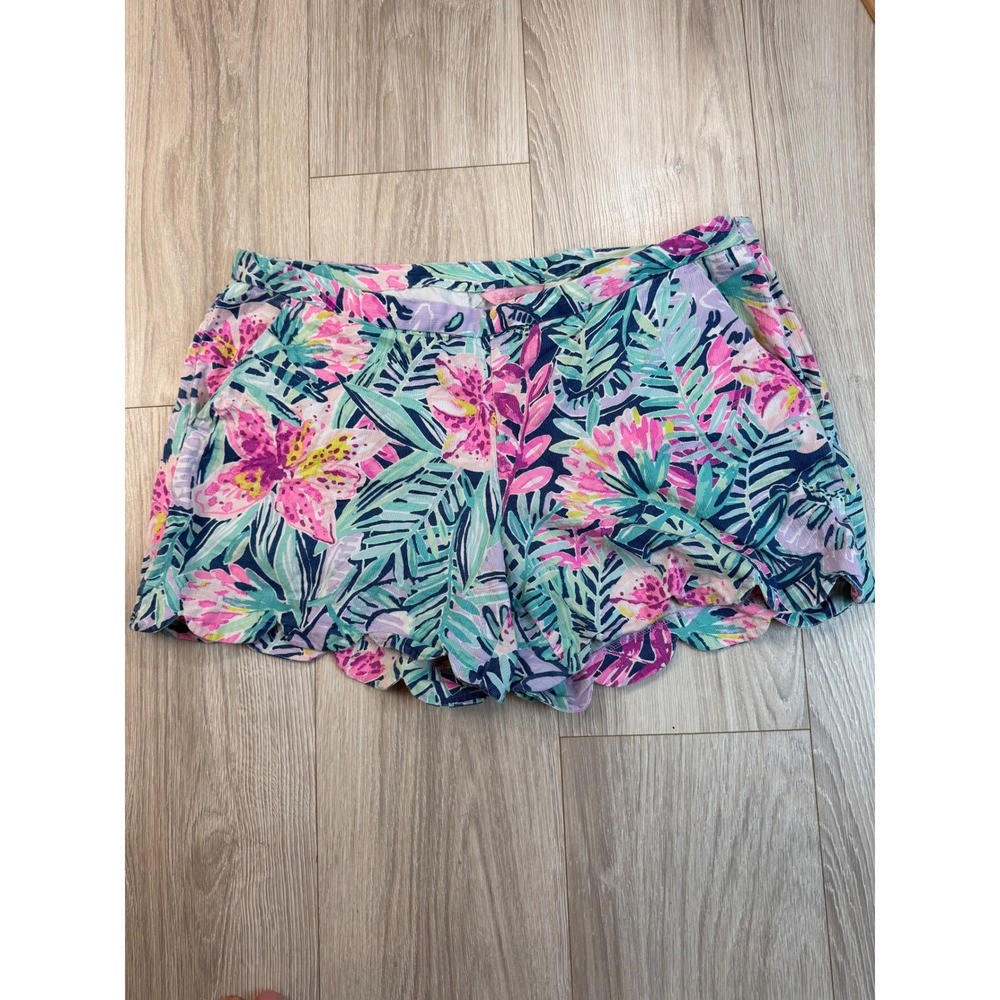Lilly Pulitzer Pink & Green Tropical Scallop Hem Shorts